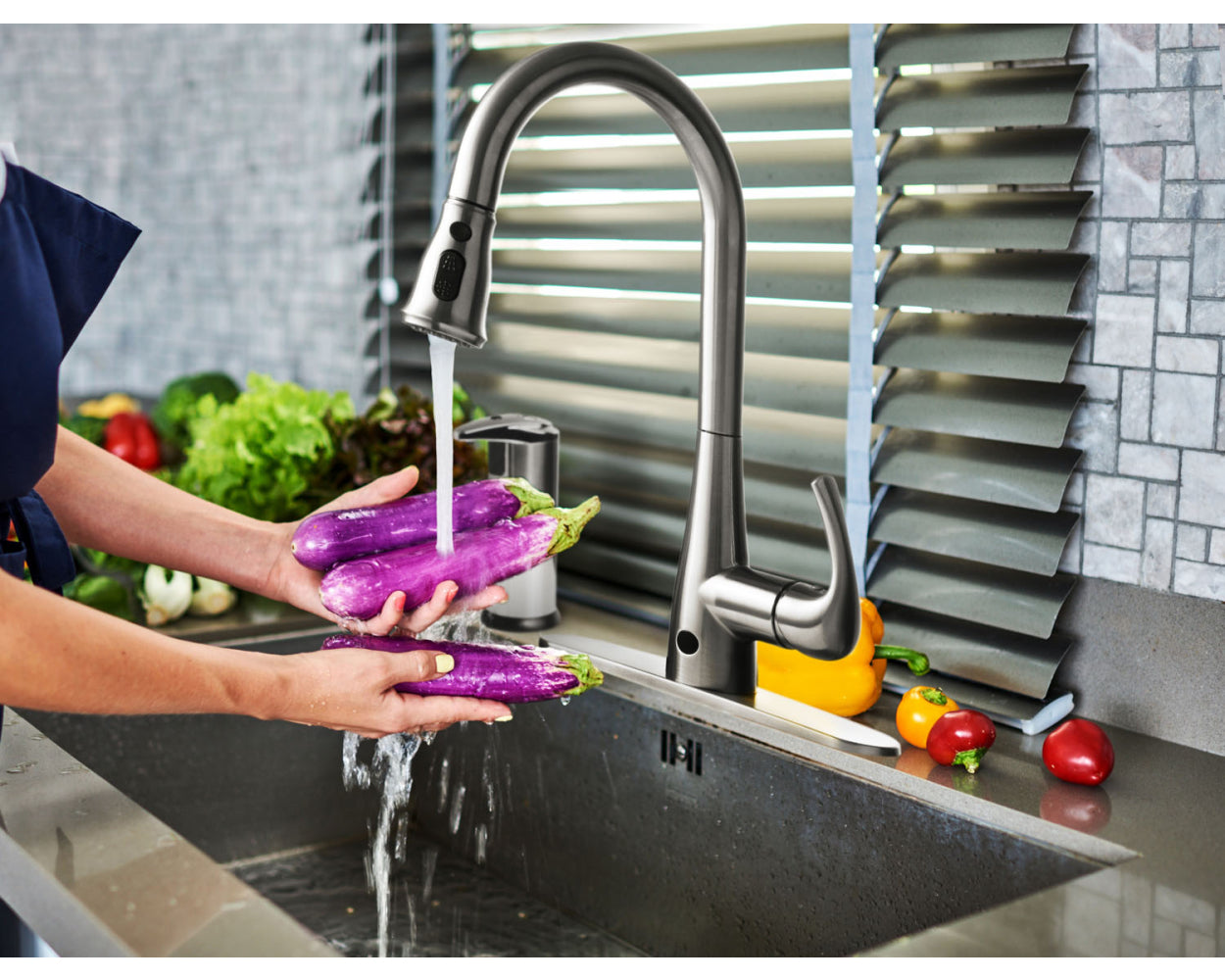 Templeton Kitchen Faucet - Touch-Free Automatic Spray & Bonus Hands Free Soap Dispenser